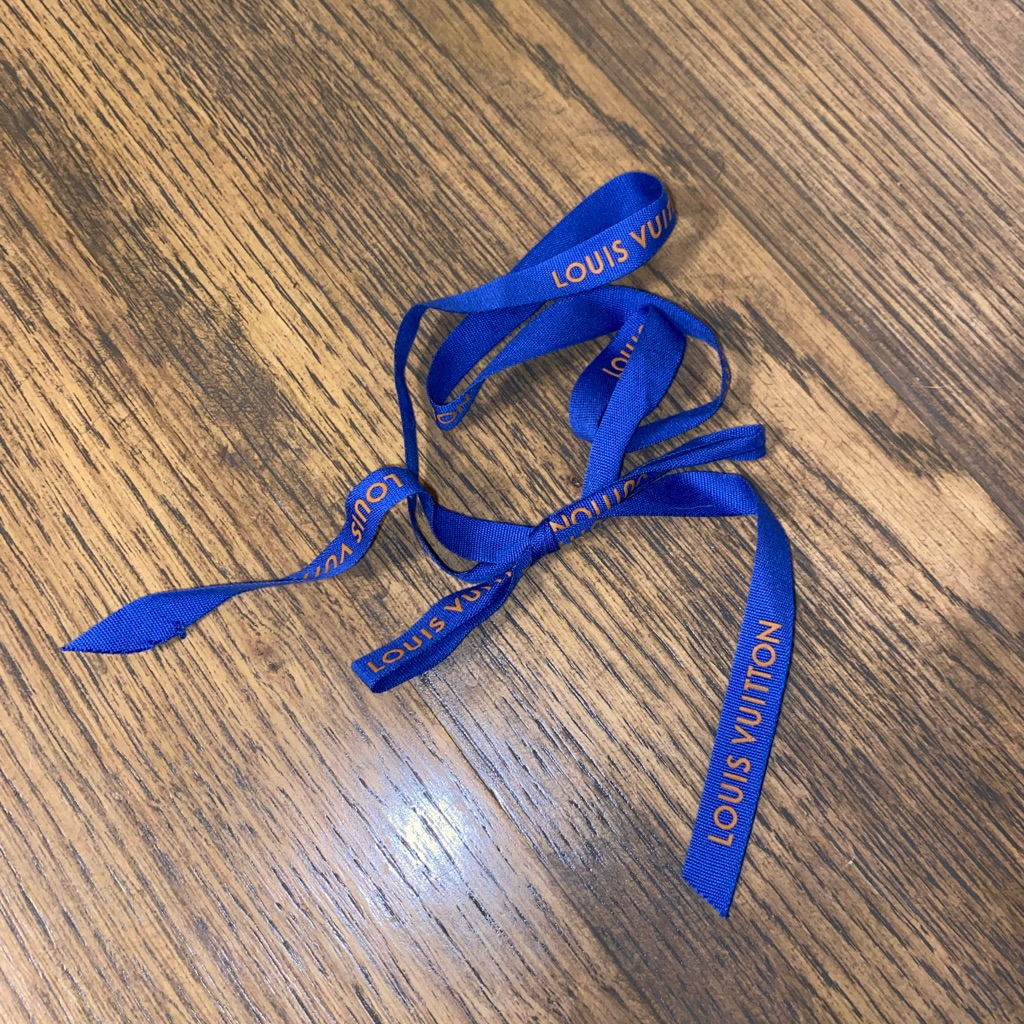 Louis Vuitton String